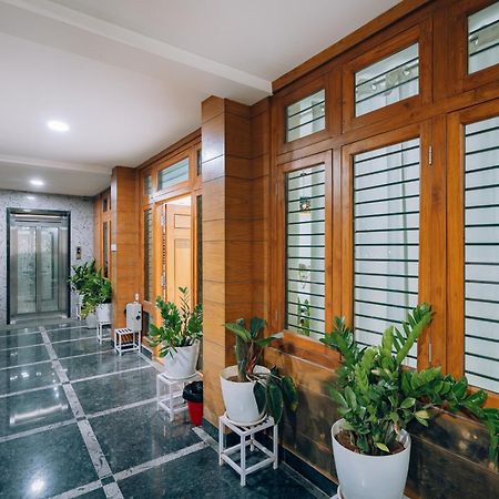 Voila At Nest Hotel Hyderabad Bagian luar foto
