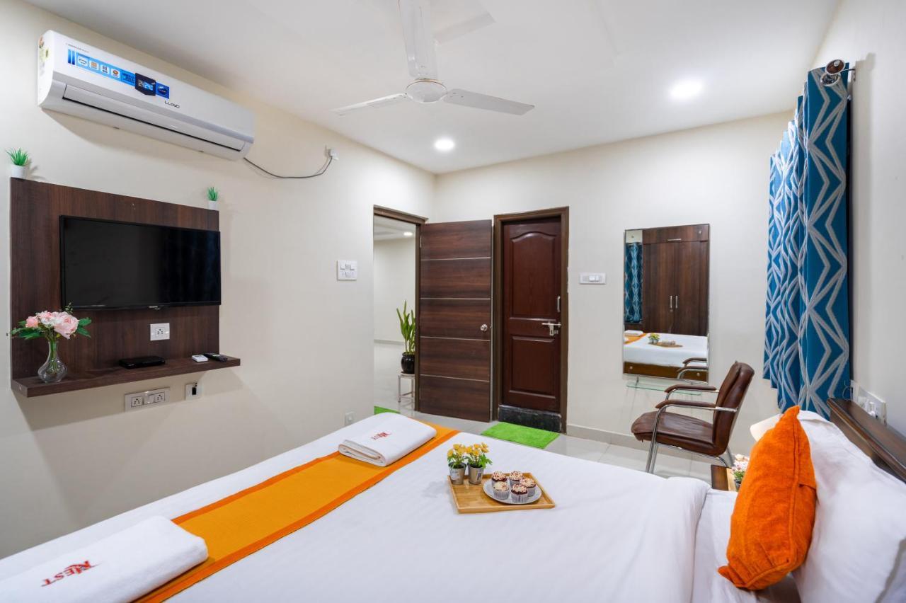 Voila At Nest Hotel Hyderabad Bagian luar foto