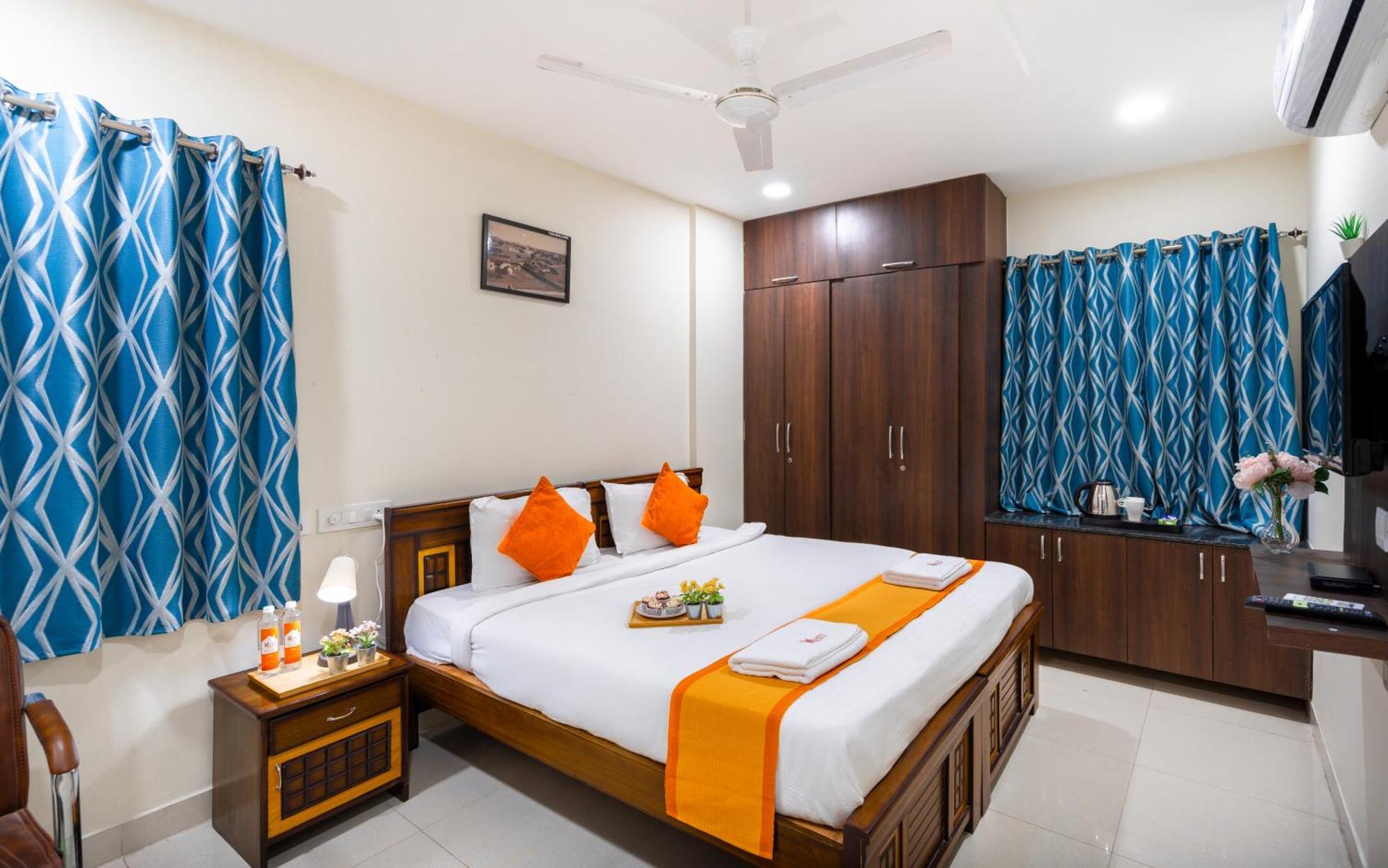 Voila At Nest Hotel Hyderabad Bagian luar foto