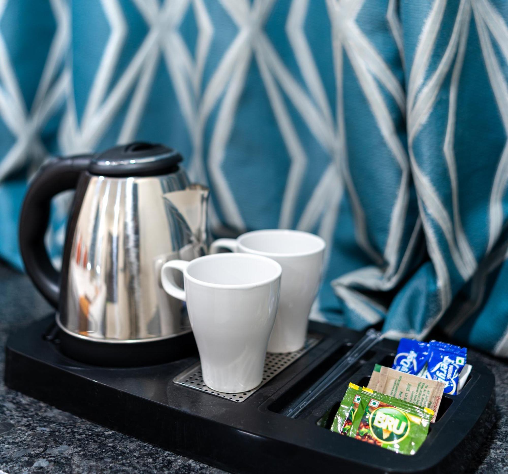 Voila At Nest Hotel Hyderabad Bagian luar foto